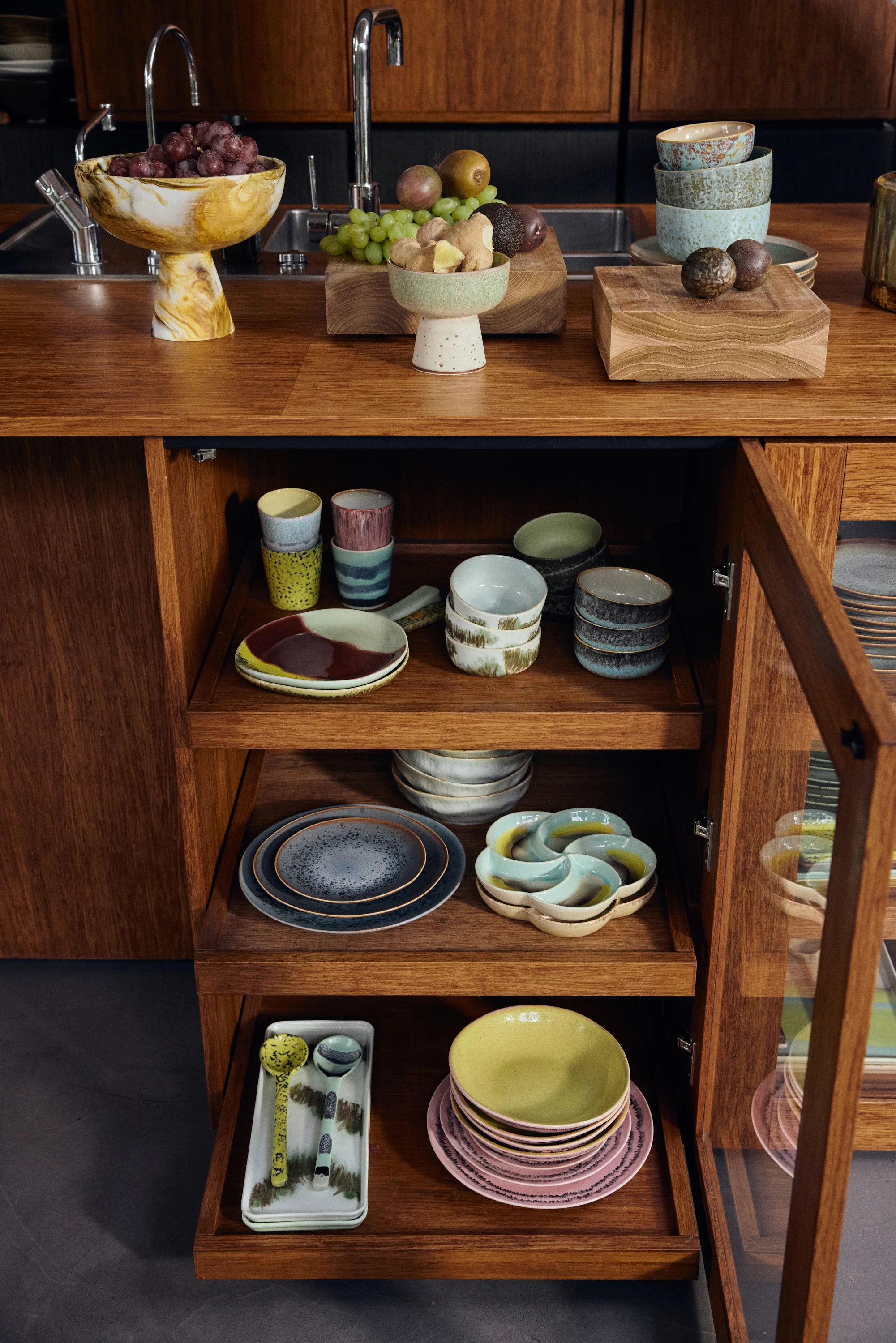 70’s Ceramics: Platter, Cherry - Image 4