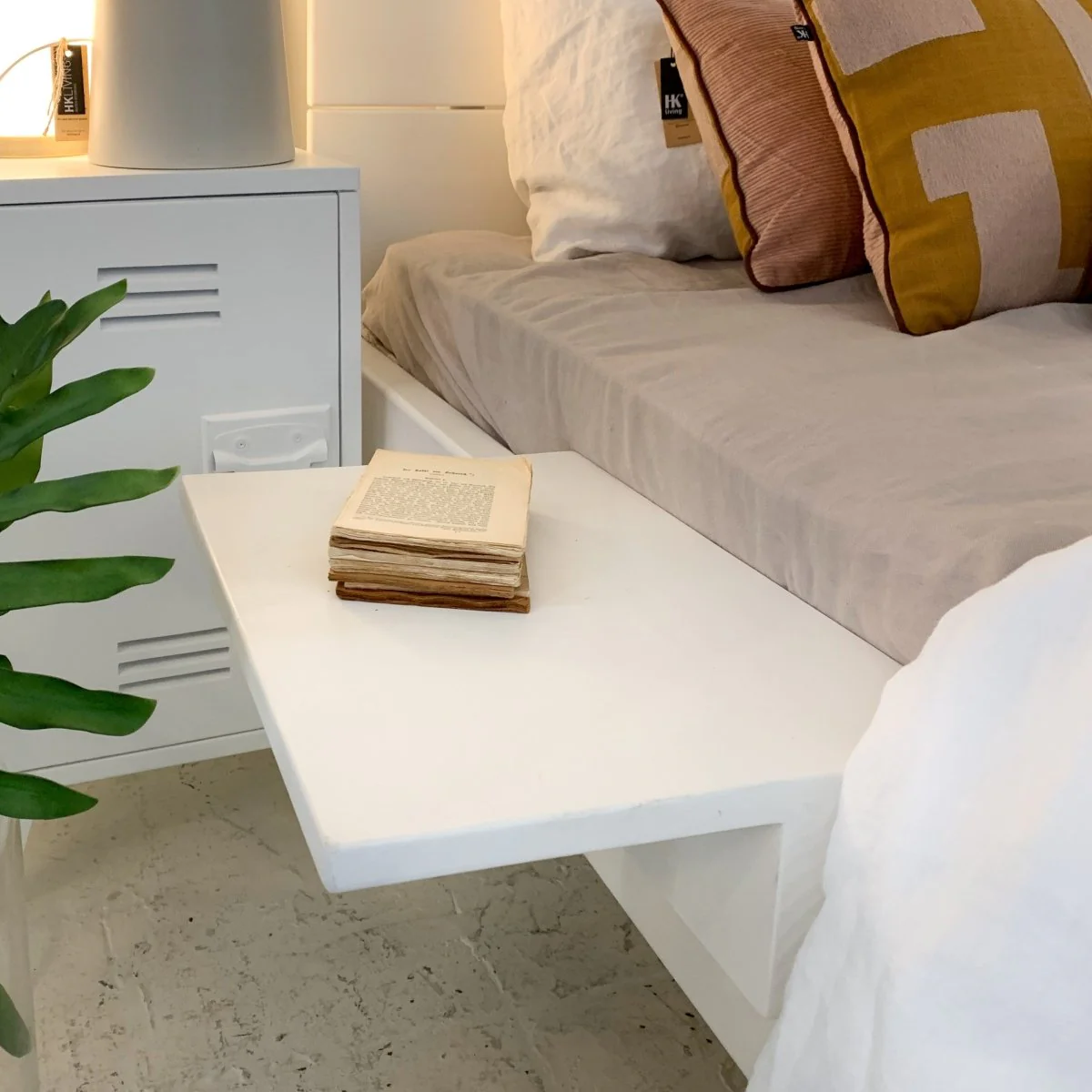August Bedside Shelf - Image 4