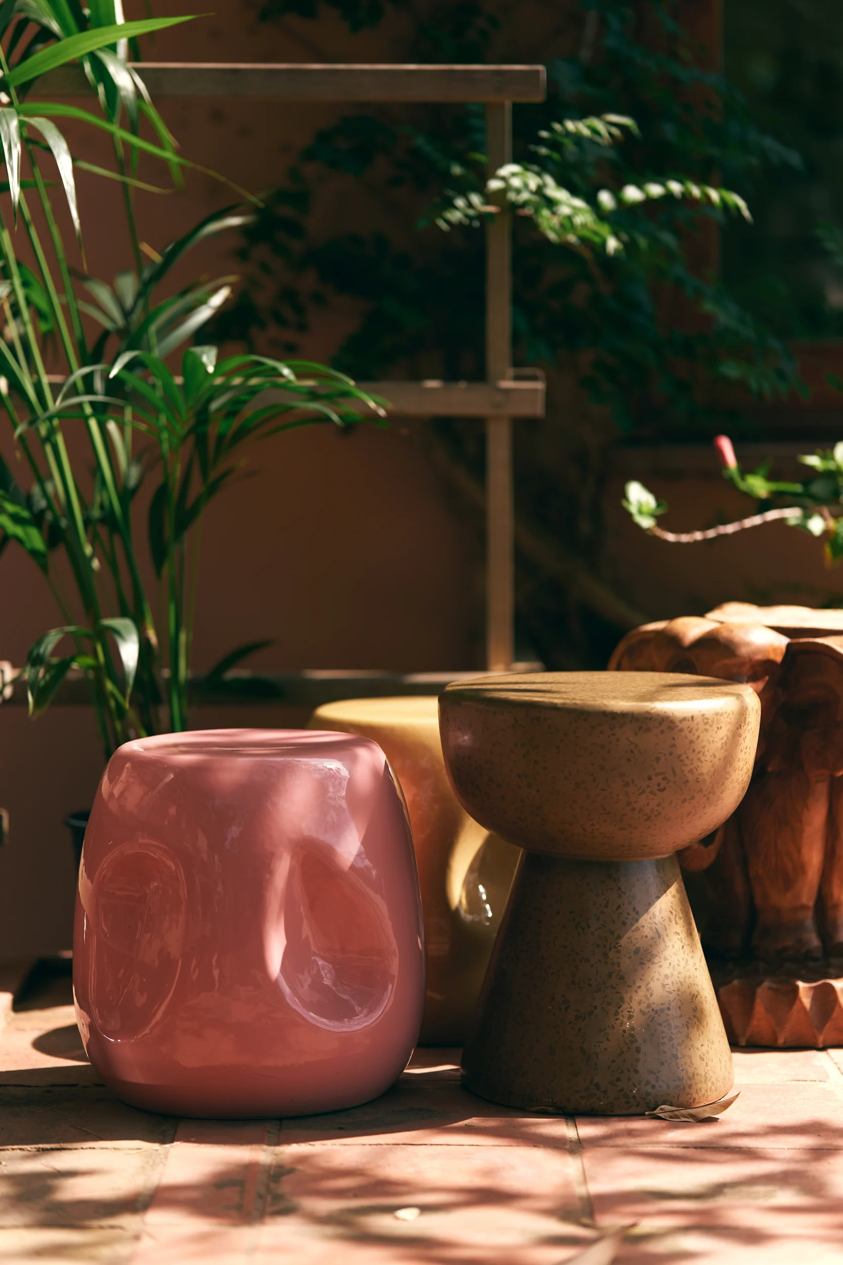 Currents Ceramic Side Table Coral - Image 6